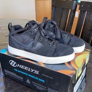 Heelys youth 6 black racer